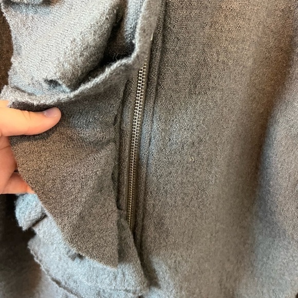 cynthia Rowley Women’s Gray Wool Sweater Size Medium - Picture 4 of 8